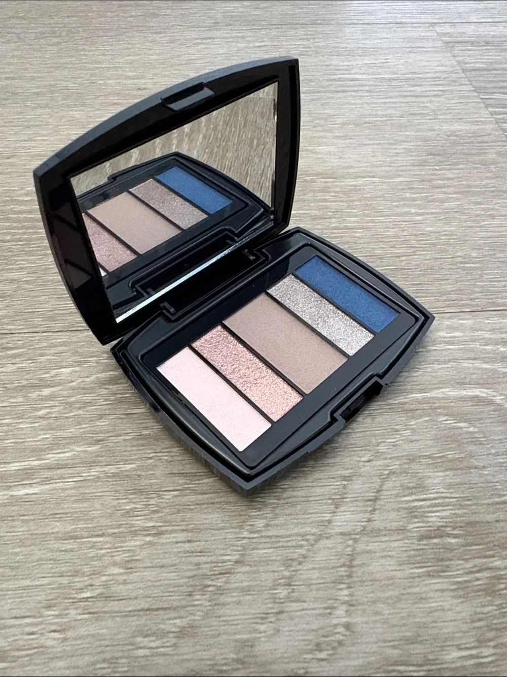 Lancome Neutral & Blue Eyeshadow Palette